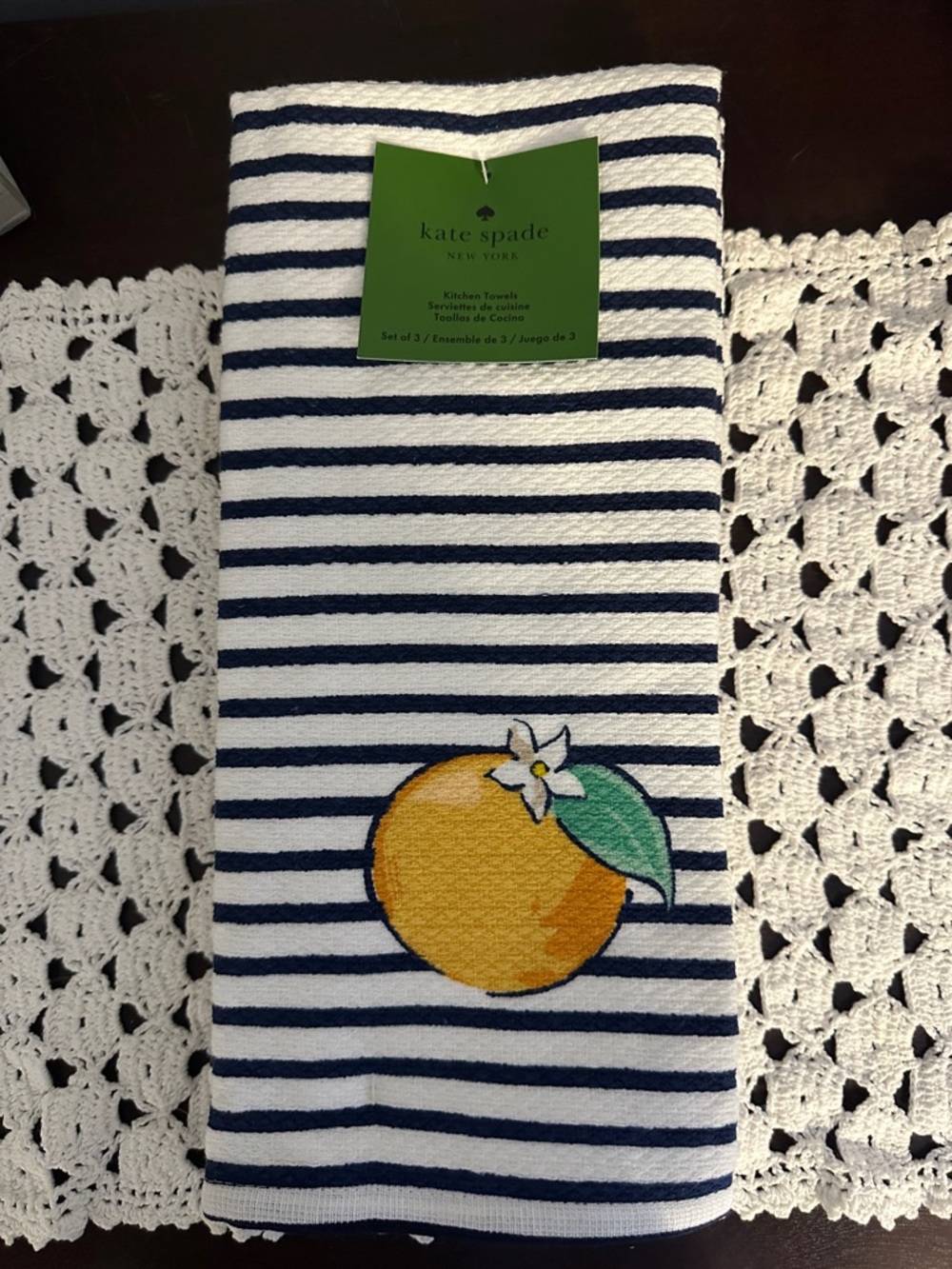 Nwt Kate spade kitchen towels set